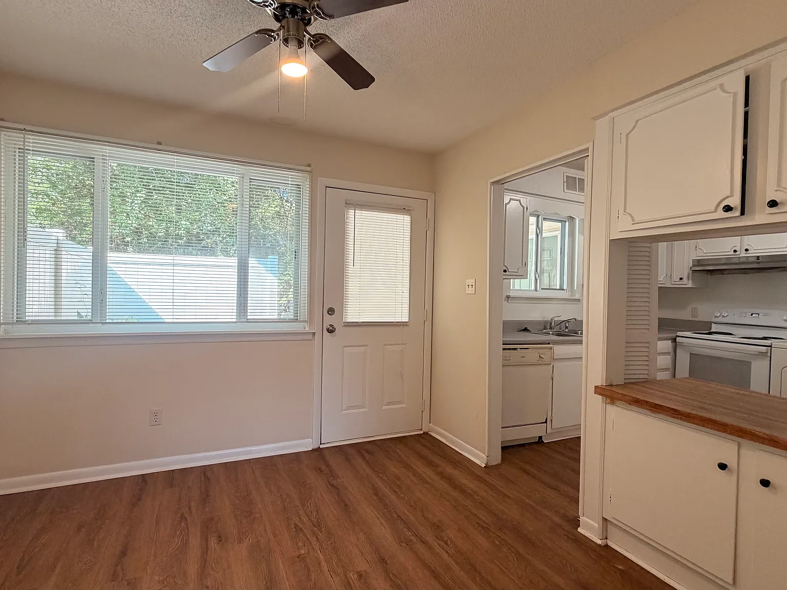 2381 Champion Ct — Photo 2