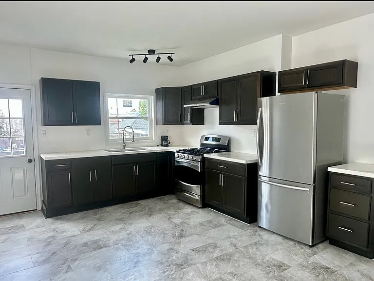 New Grant St — Photo 45