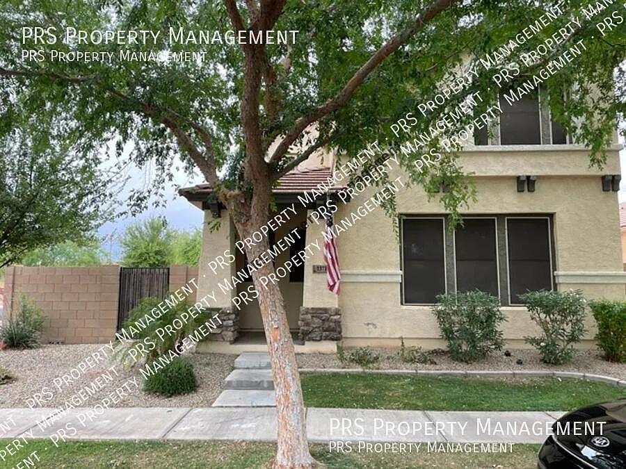1371 S Chaparral Blvd