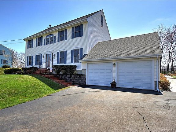 2nd image of 11 Eddon Dr