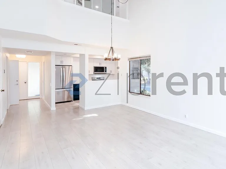 4762 Rio Rita Way — Photo 16