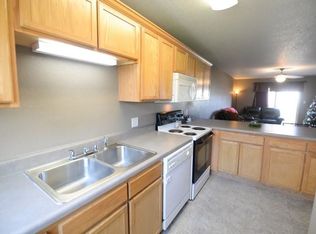 1316 Christy Dr, Manhattan, KS 66503
