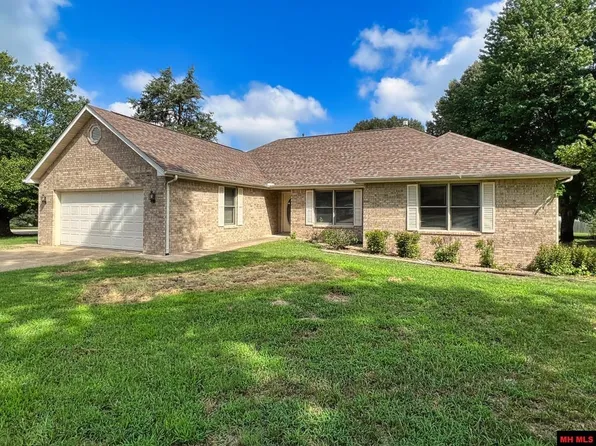 611 Hickory Hollow Dr, Mountain Home, AR 72653