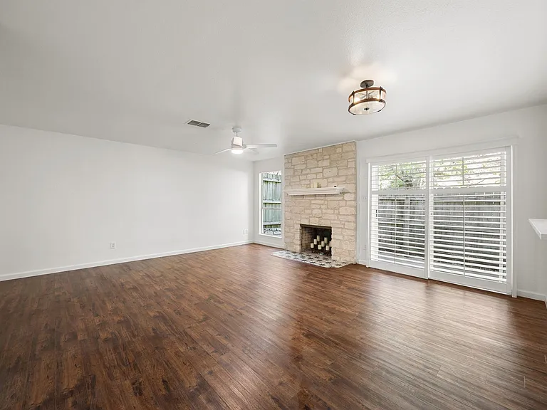 6821 Old Quarry Ln — Photo 6