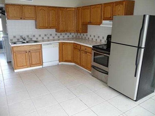 1st image of 284 Sunshine Dr