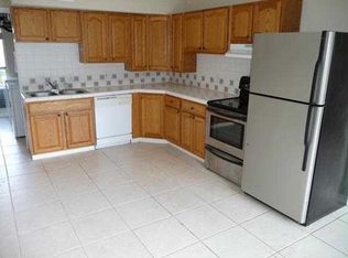 284 Sunshine Dr, Coconut Creek, FL 33066