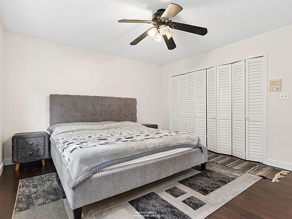 3rd image of 11411 Wellington Cres