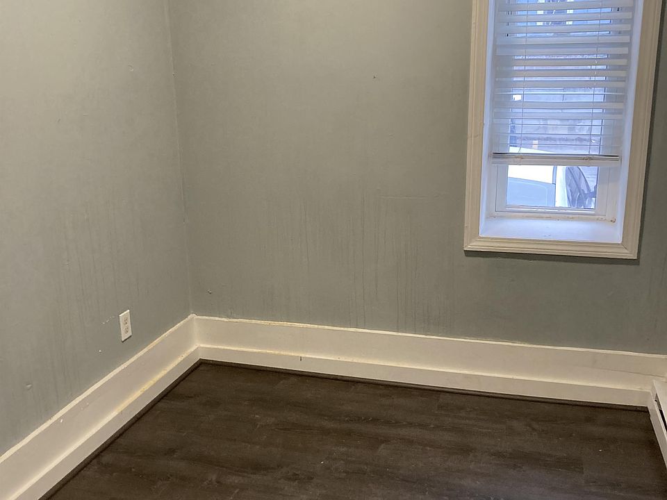 24 Charlton Street 24 Charlton St Worcester MA Zillow