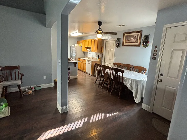 1022 S Vista St — Photo 8