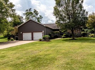 136 Valley Rd, Eighty Four, PA 15330