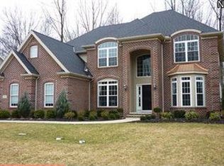 510 Long Cv, Avon Lake, OH 44012