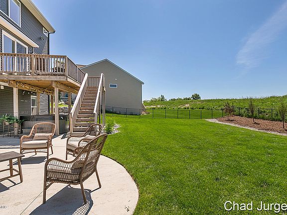 5th image of 998 Dreamfield Dr SE