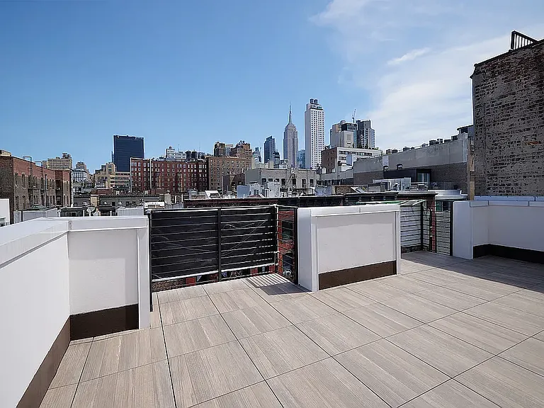 224 W 20th St #2 — Photo 16