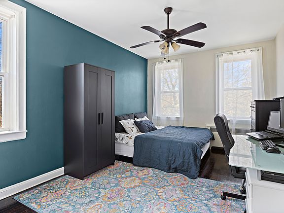 3rd image of 101 Kensington Ave APT C1