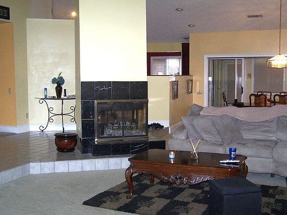 5th image of 3224 Lindas Cir SE