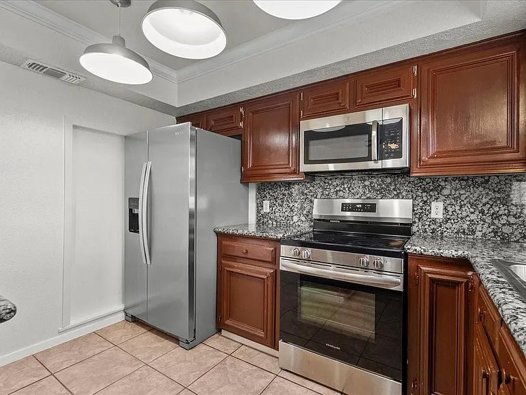 430 W Redway Ln — Photo 22