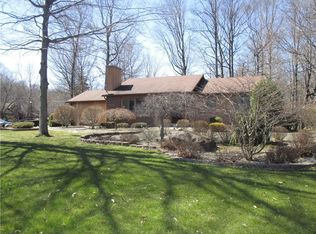 259 Creighton Ln, Rochester, NY 14612