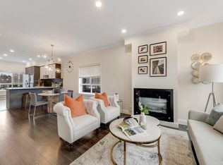 7691 Bridge St #10, Richmond, BC V6Y 2S6