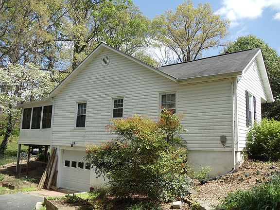 3rd image of 156 Woodland Dr