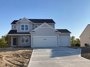3824 Reserve Dr SW, Wyoming, MI 49418