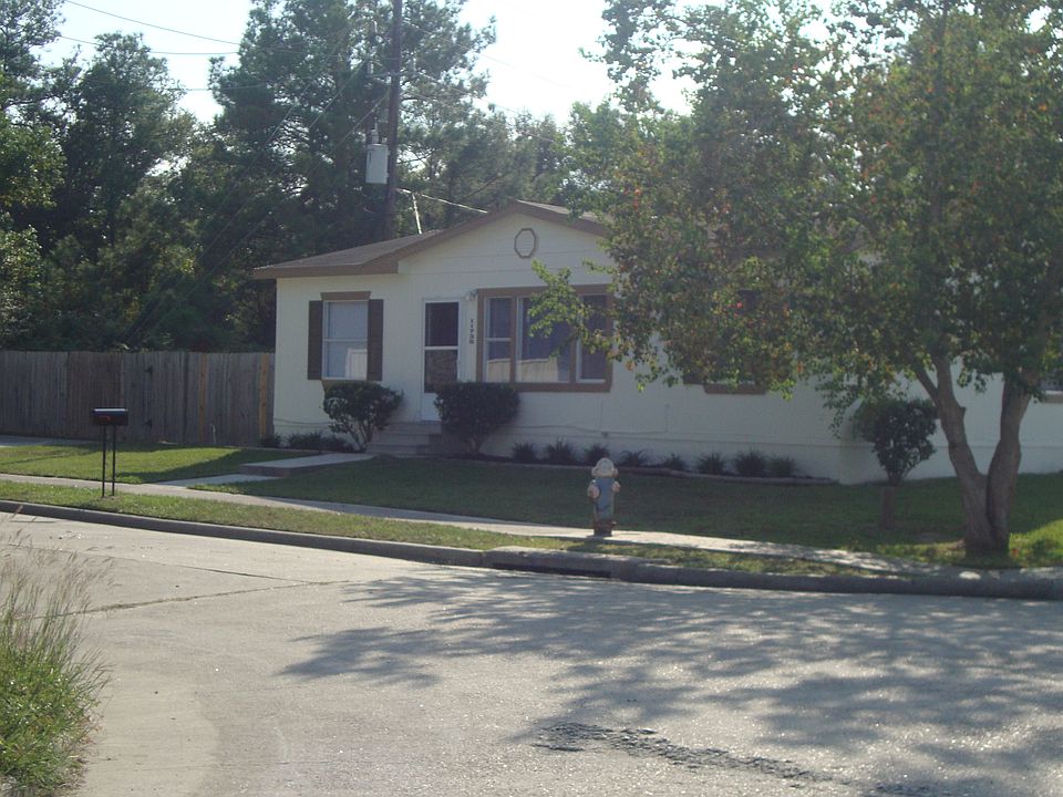 1st image of 11735 Kingslake Forest Dr