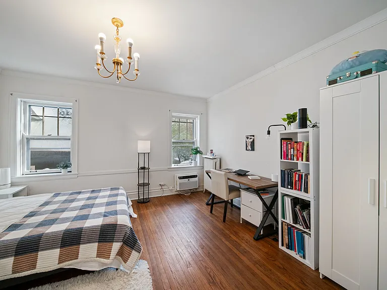 721 Foster St #2E — Photo 11