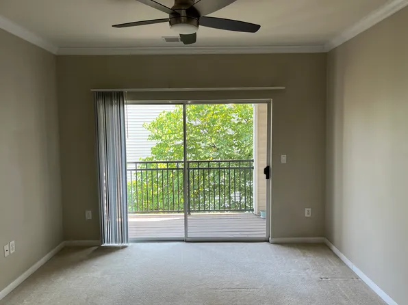 12925 Centre Park Cir APT 306, Herndon, VA 20171
