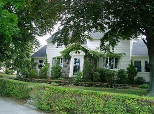 1681 Highland Ave, Fall River, MA 02720