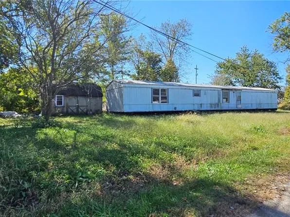 313 W Olinger St, Strasburg, MO 64090