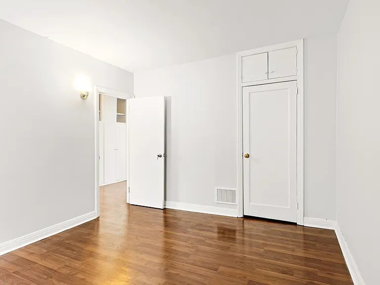 481 Besserer St #1 — Photo 20