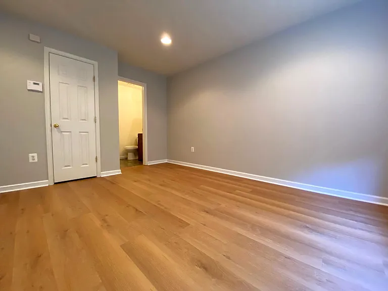 1124 Hampton St — Photo 4