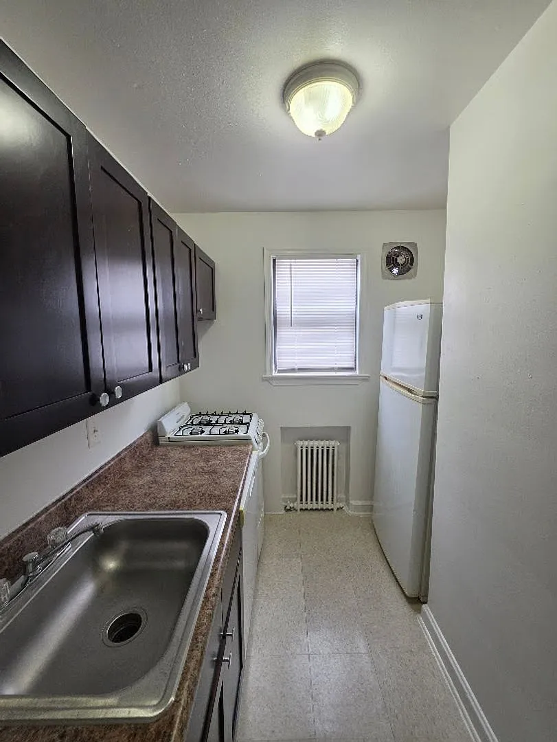 1220 North Quinn St. — Photo 4