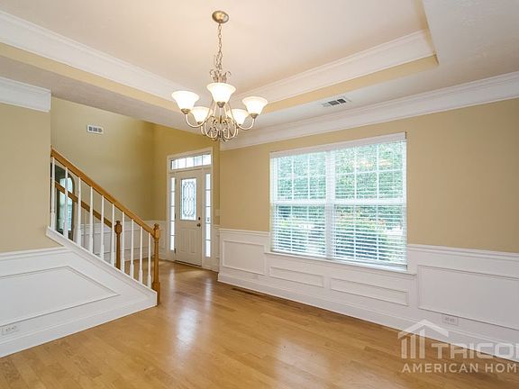 3rd image of 105 Highgrove Pl