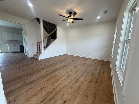 2nd image of 148 Patchen Dr