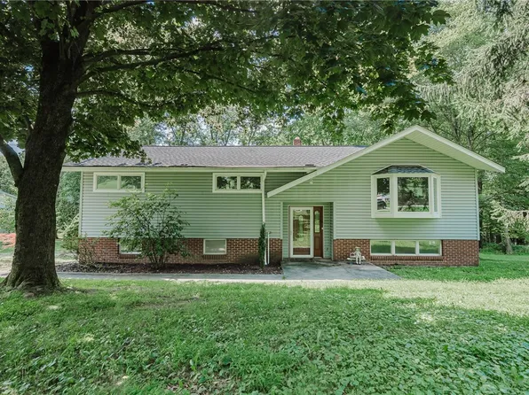 96 McHenry Rd, Indiana, PA 15701