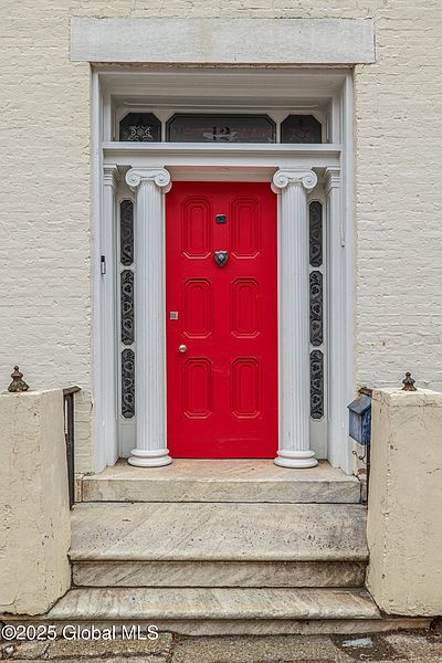 3rd image of 12 Union Street