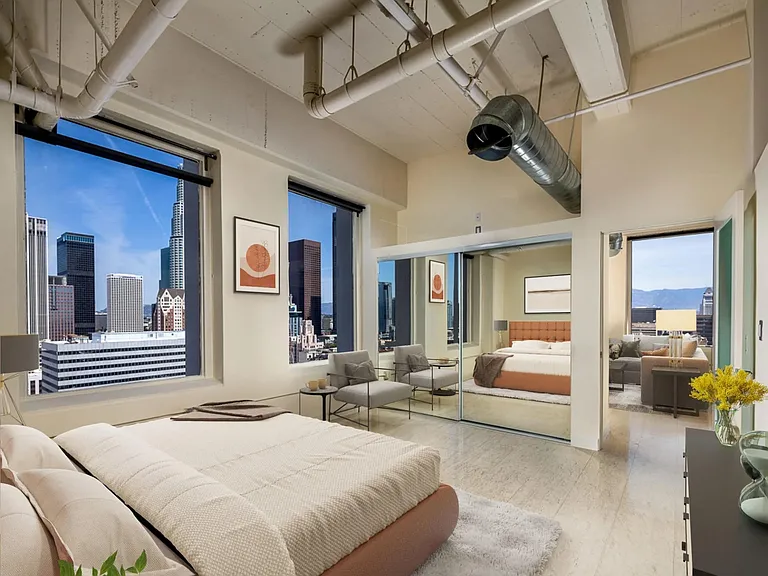 Thurman Lofts — Photo 35