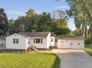 1816 Glenview Ave, Green Bay, WI 54303