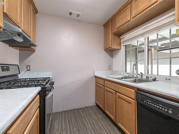5th image of 2853 Bellini Ct