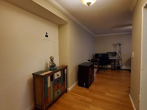 2nd image of 125 Hempstead Gardens Dr APT C1a