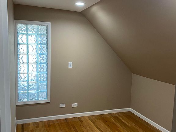 5th image of 2442 N Linder Ave #3