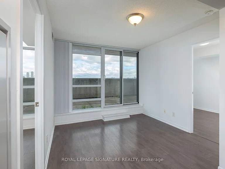 68 Abell St #923 — Photo 11