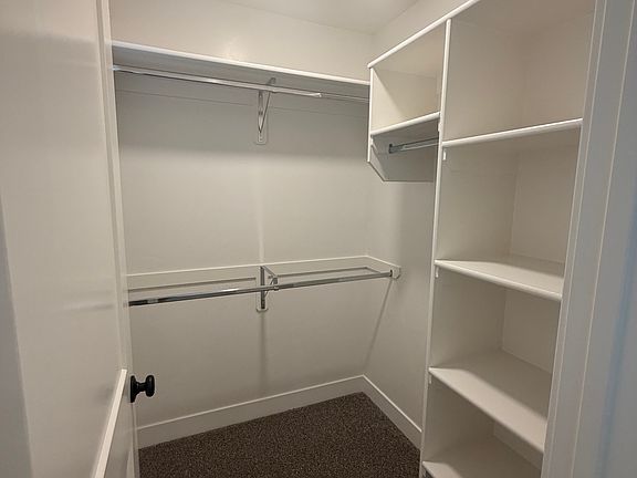 3rd image of 635 40th St #1102