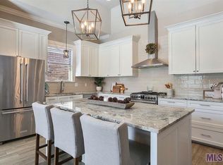 2334 Saint Regis Dr, Baton Rouge, LA 70816