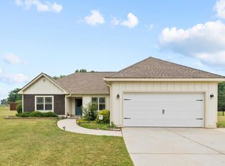 129 Hunters Chase Ct, Eatonton, GA 31024