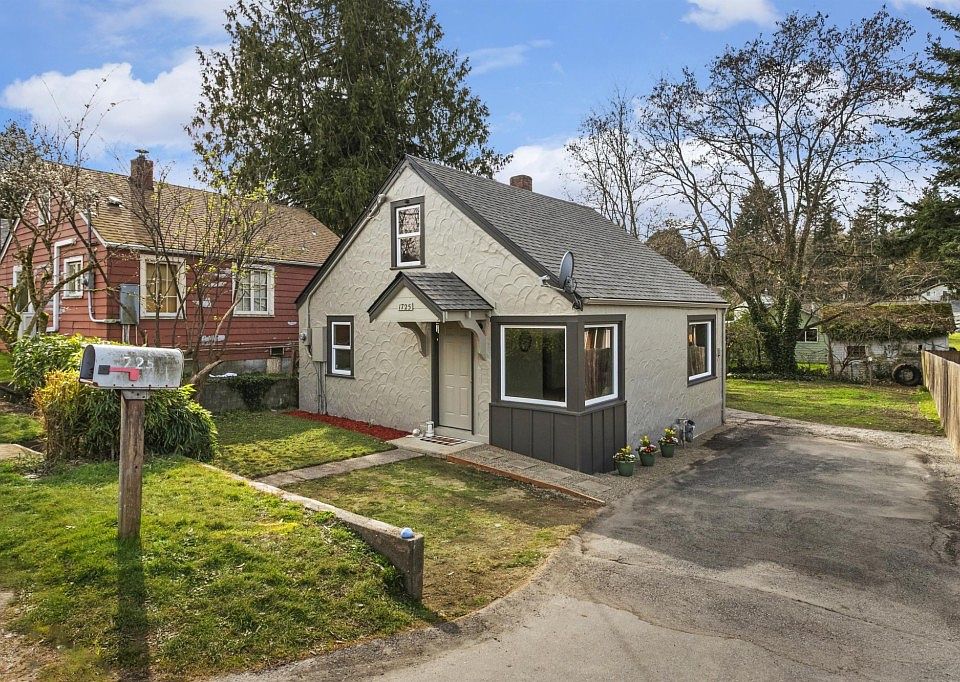 1st image of 1725 N Rainier Ave