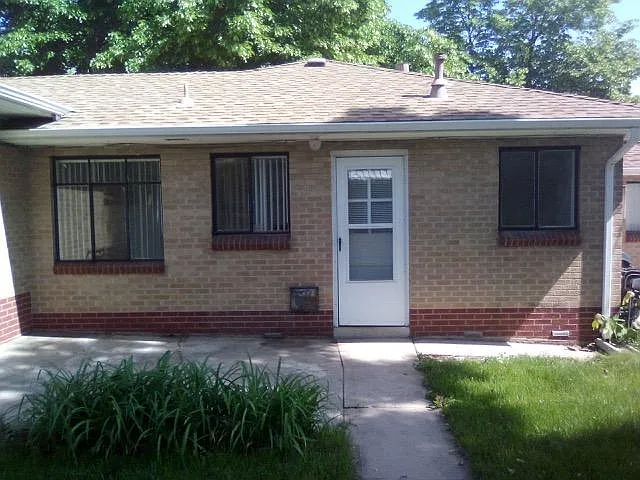 366 S Decatur St — Photo 3