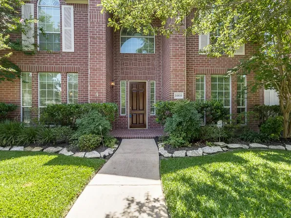 10810 Silverado Trace Dr, Houston, TX 77095