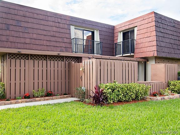 4th image of 5960 NW 55th Ln #5960