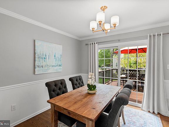 4th image of 8555 Dellway Ln